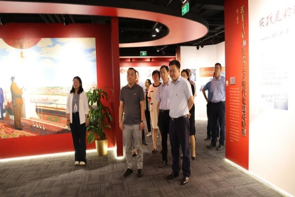 ��ׯ��8���ʼ����쵼�������뿪չ���е��� �������������»���